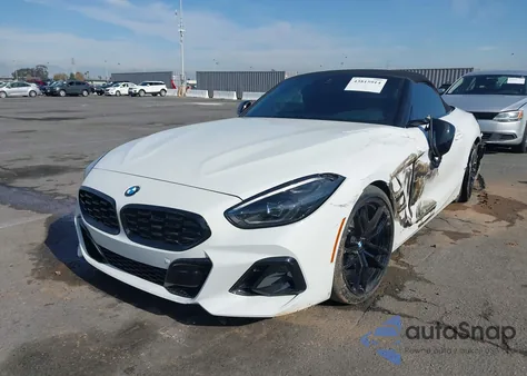 2025 BMW Z4 Sdrive30I z USA, uszkodzony, nr VIN WBAHF3C01SWY44558